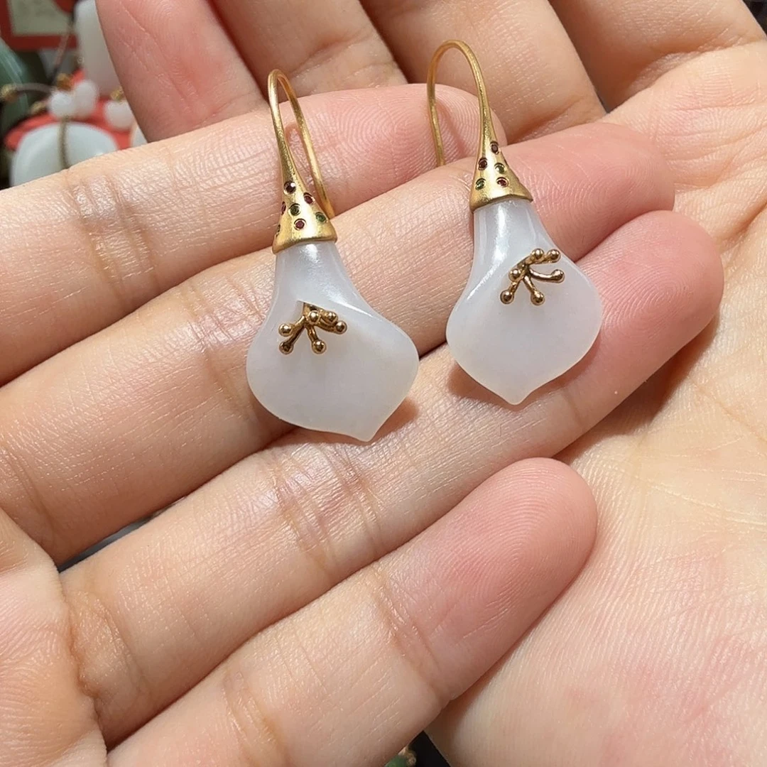 和田玉18K金镶嵌颈饰?*溪