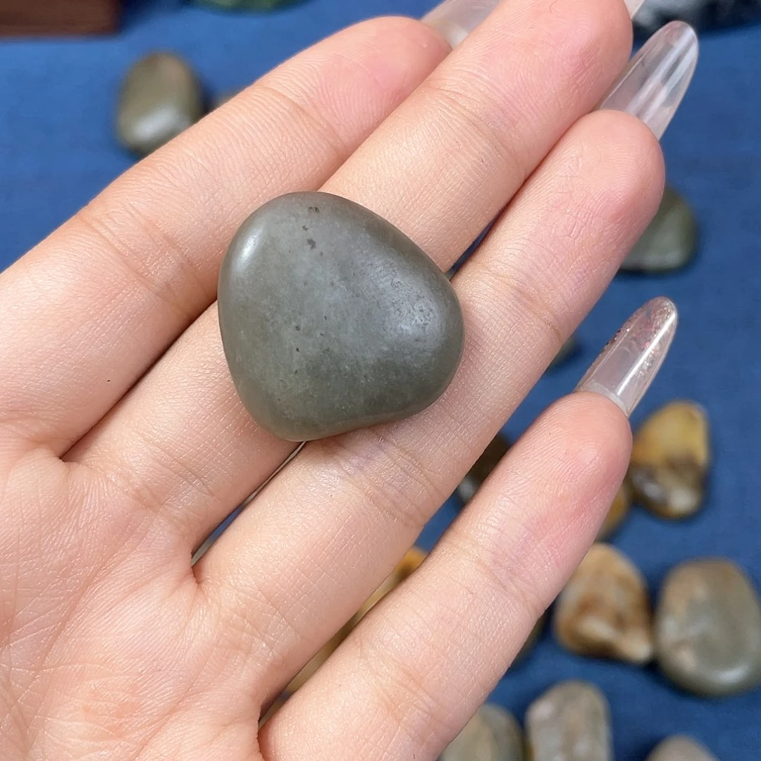 和田玉珠宝奇石未镶嵌I****店