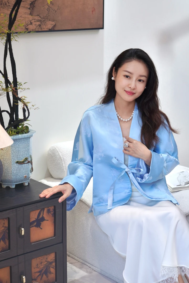 【高级定制】翠裳·贡缎蓝色小菊花新中式国风外套