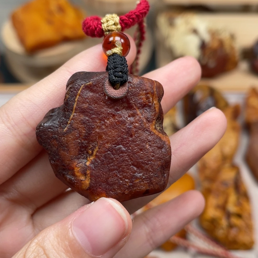 琥珀未镶嵌珠宝奇石