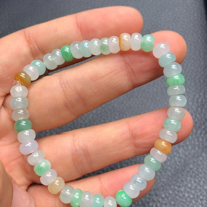 翡翠手链未镶嵌翡翠手链未镶嵌