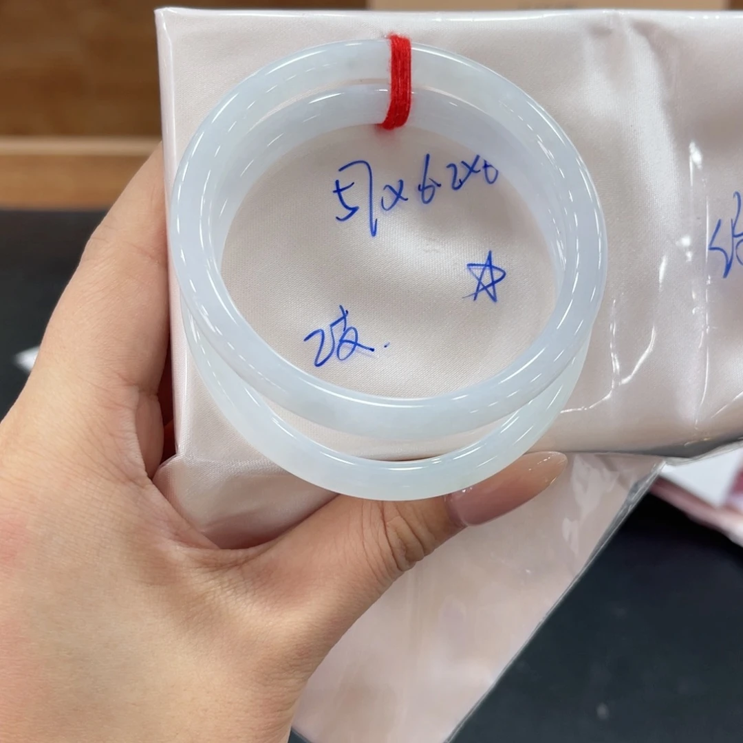 未镶嵌手镯翡翠翡翠