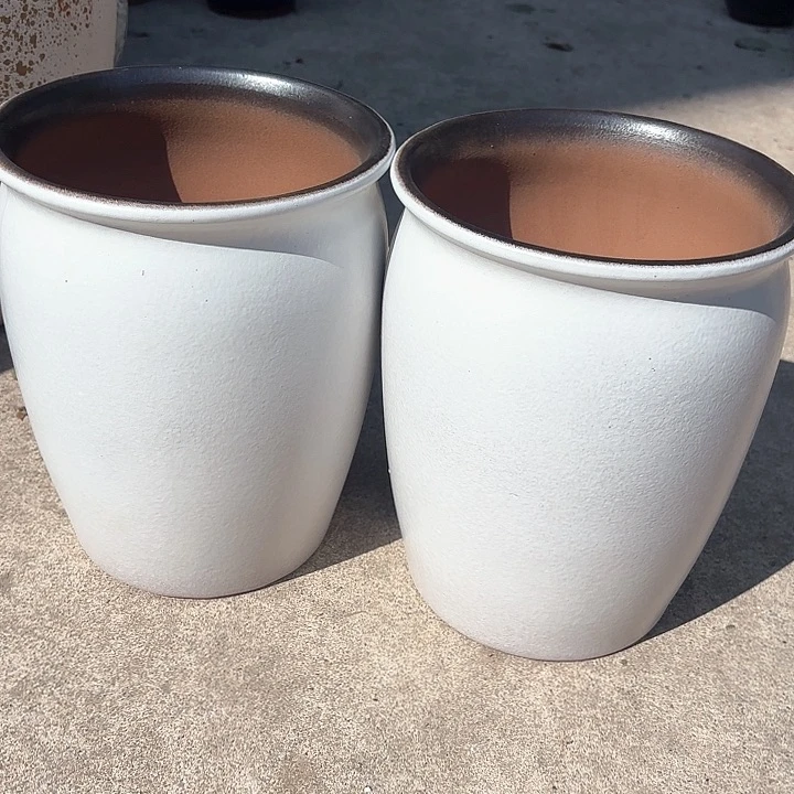 红陶大白盆两个口径20高度25.5