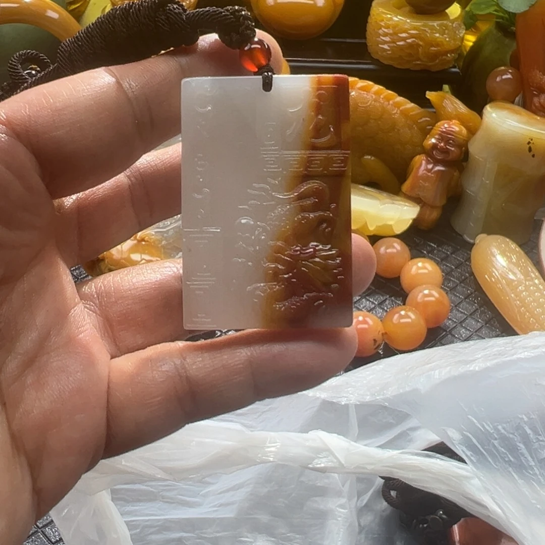 石英质玉未镶嵌颈饰
