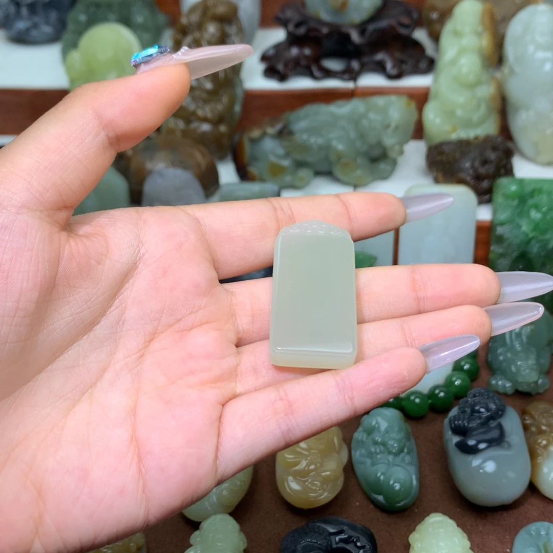 和田玉未镶嵌吊坠(不含链)