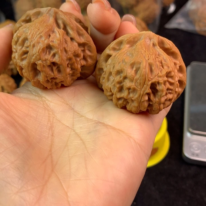 文玩核桃吊坠宫灯