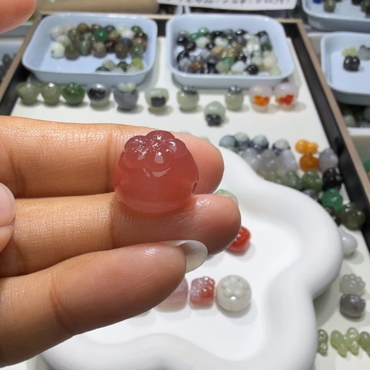 高***秃和田玉未镶嵌珠宝奇石