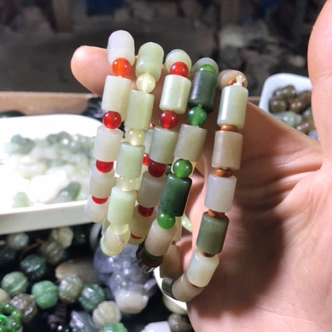 手链未镶嵌和田玉（糖玉）吴*格