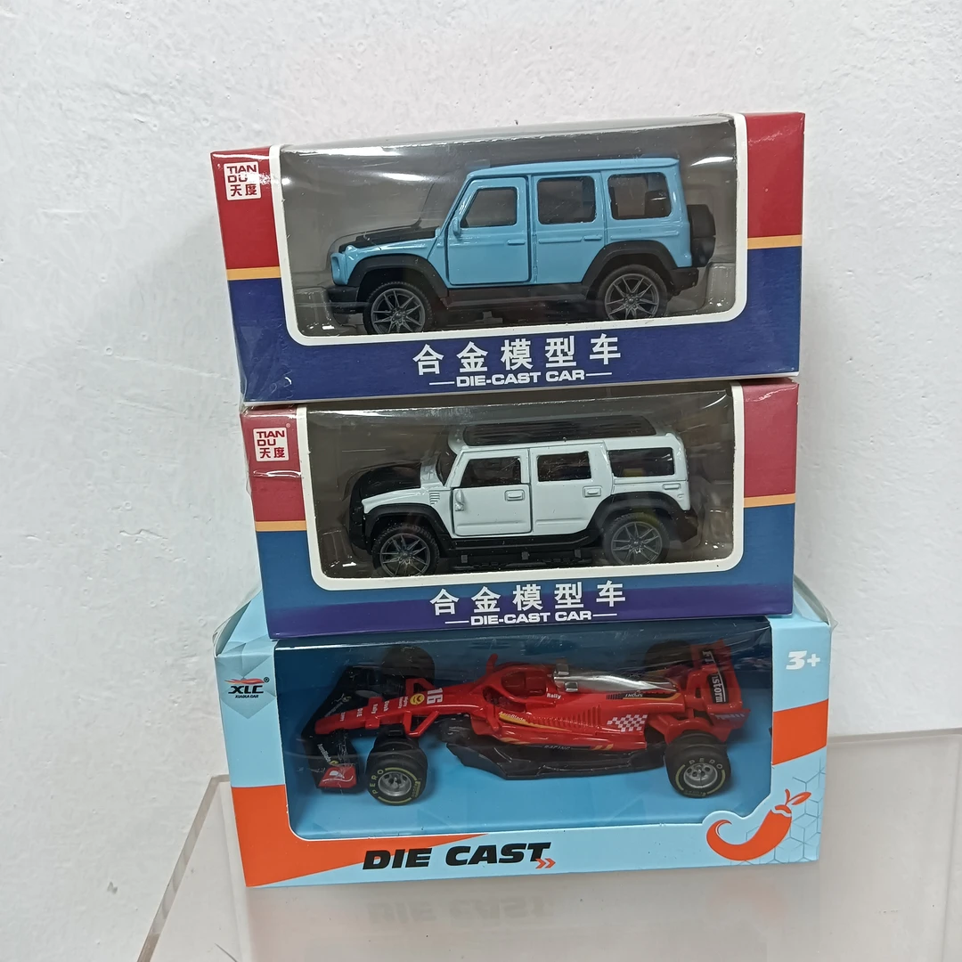 2只装 合金【越野车+赛车】可开门 10.5厘米 儿童回力 款式随机礼盒