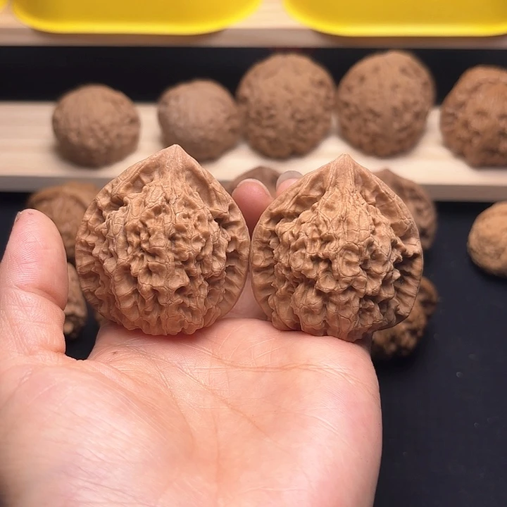 文玩核桃吊坠43官帽