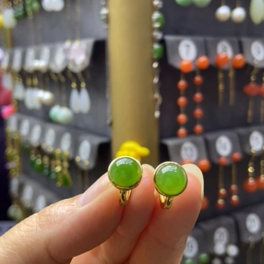 和田玉银S925镶嵌耳饰