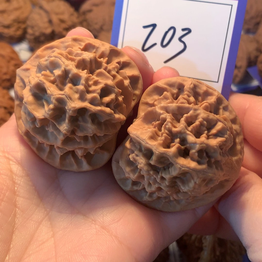 文玩核桃吊坠203帝王4.7