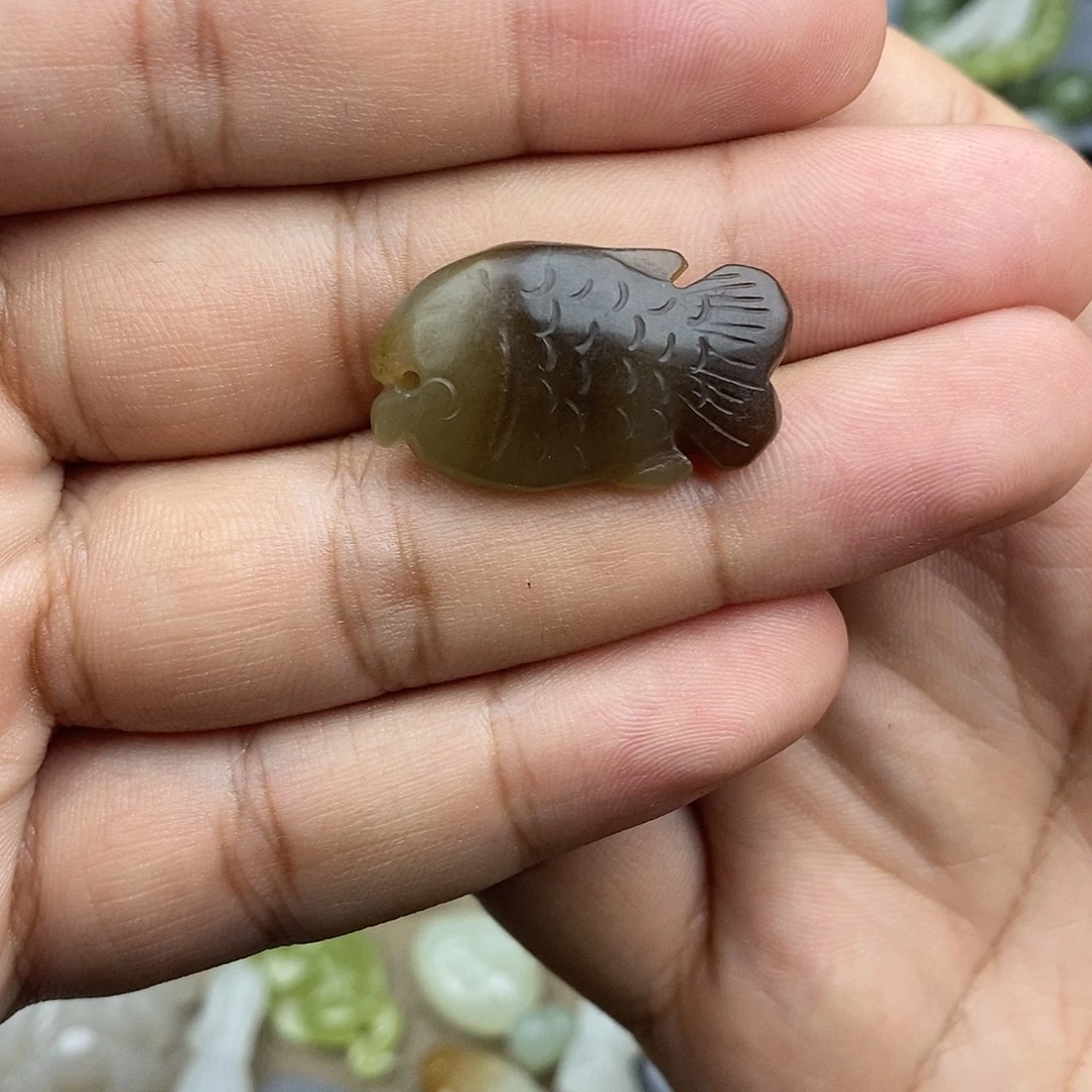 颈饰未镶嵌和田玉