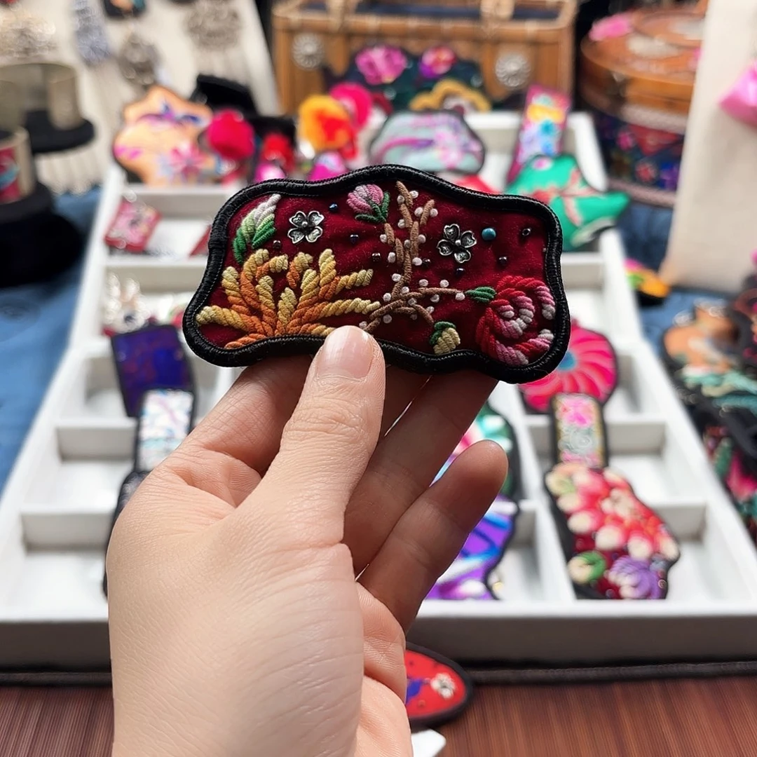 刺绣蜜**泡手工刺绣工艺