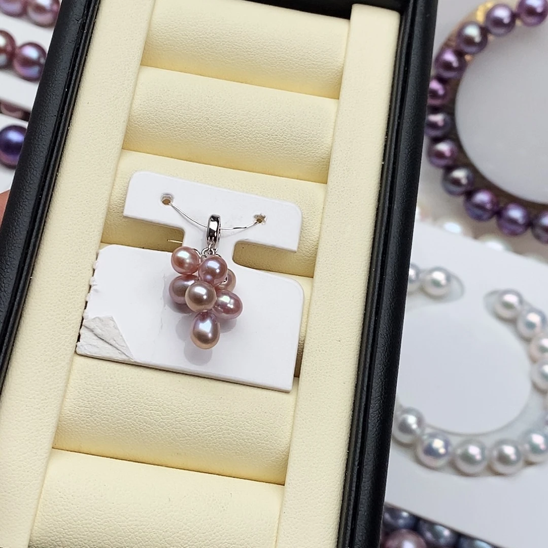 淡水珍珠银S925镶嵌耳饰