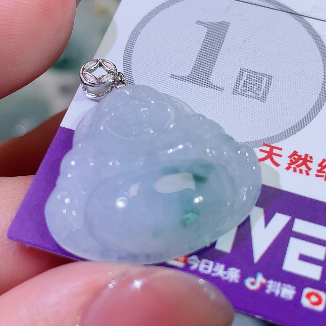 翡翠未镶嵌颈饰佛公