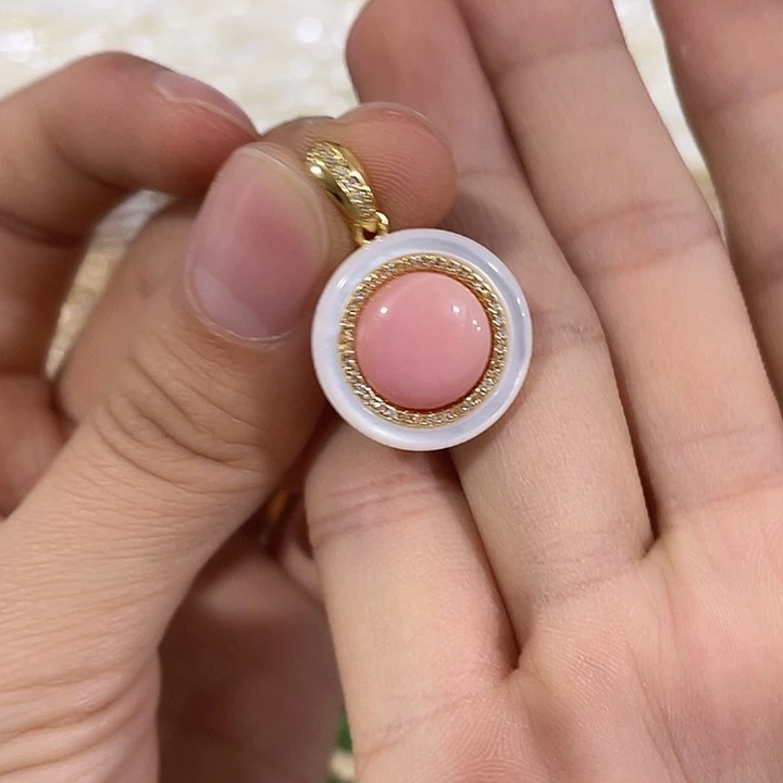 玛瑙/玉髓合金珠宝半成品一个精品女皇贝吊坠20mm圆珠