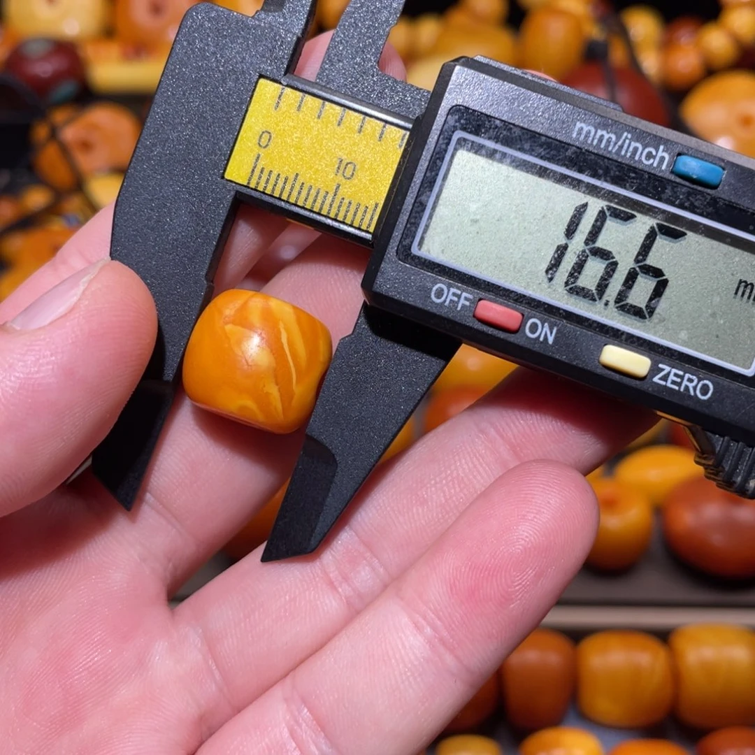 未镶嵌琥珀裸石三通