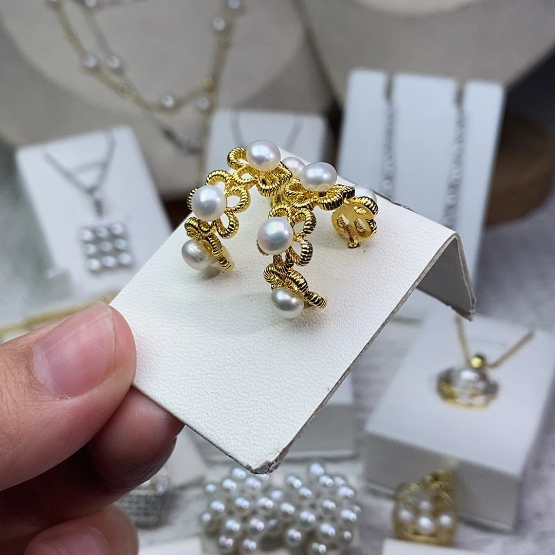 银S925镶嵌耳饰淡水珍珠
