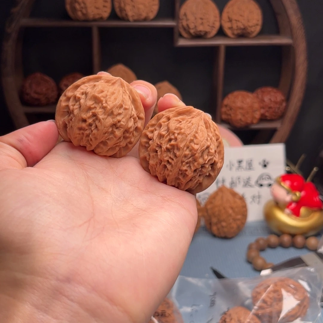 文玩核桃吊坠宫灯 40-39-37 编号5005