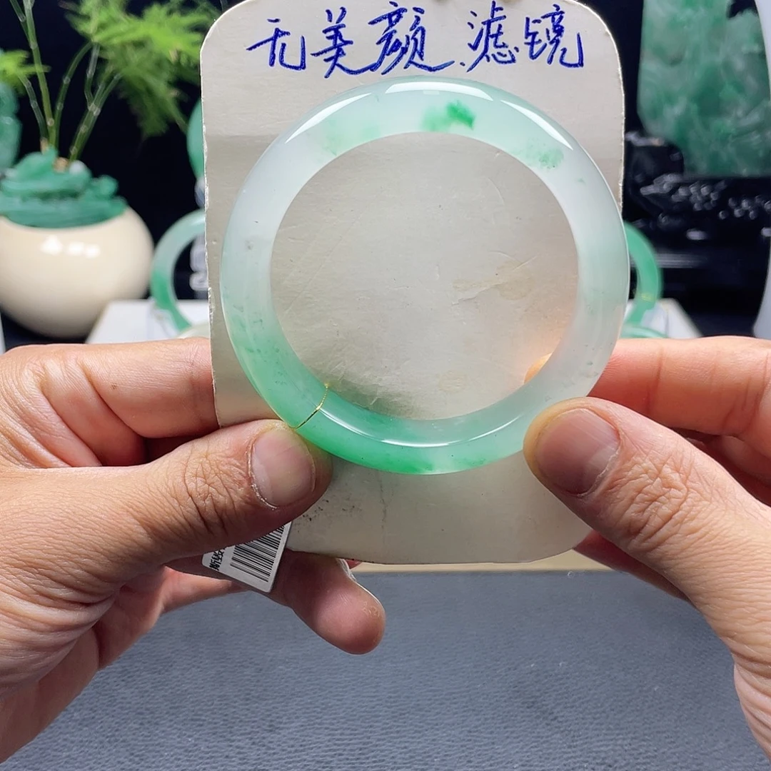 石英质玉未镶嵌手镯
