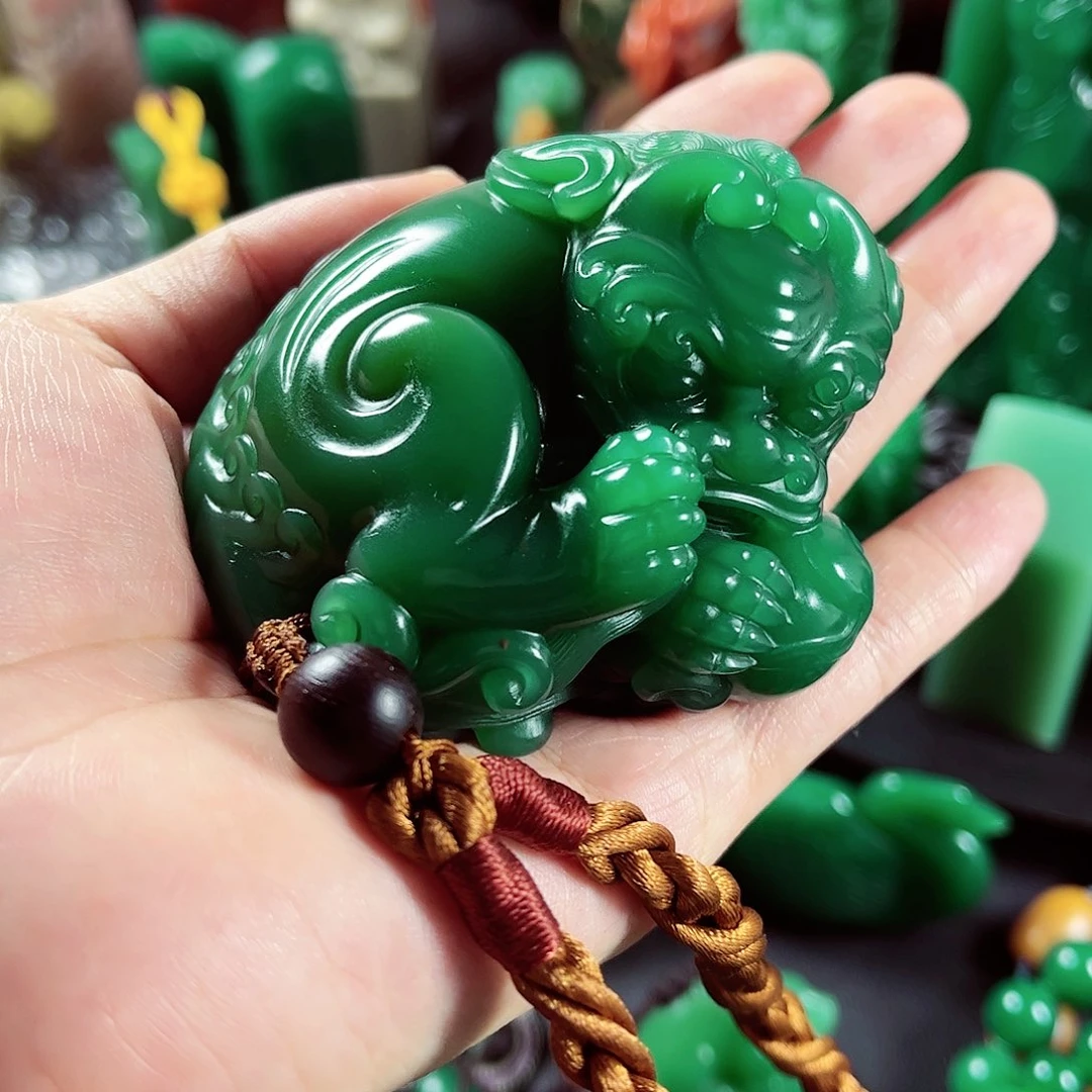 四川石现***望雅安绿名贵石材