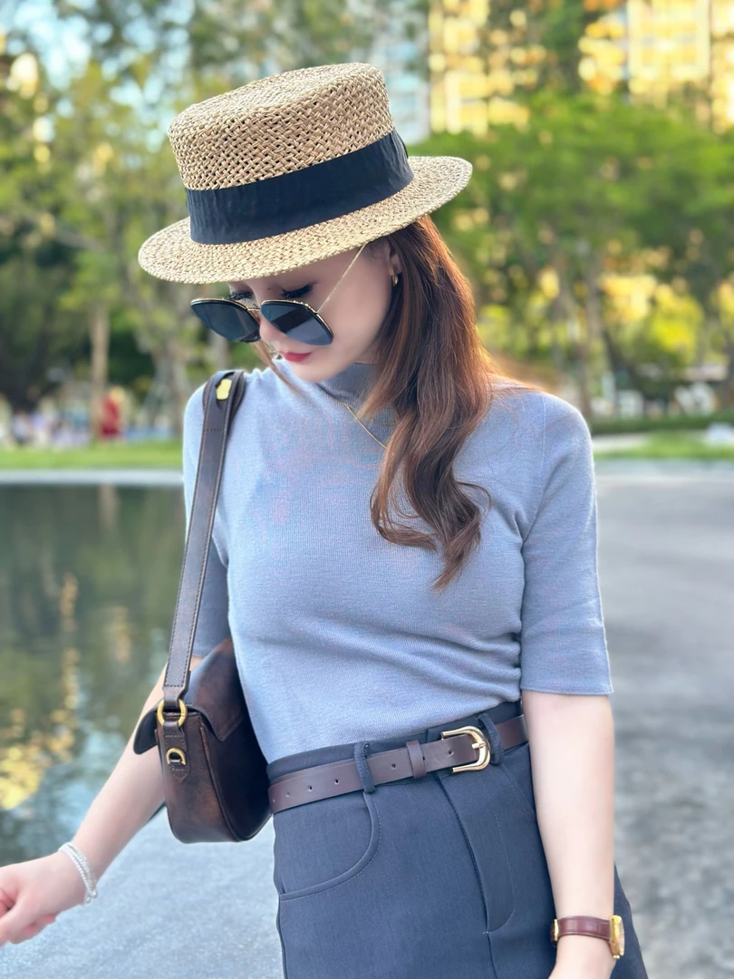 德国扬子纱无缝100%羊毛灰色半高领中袖打底衫