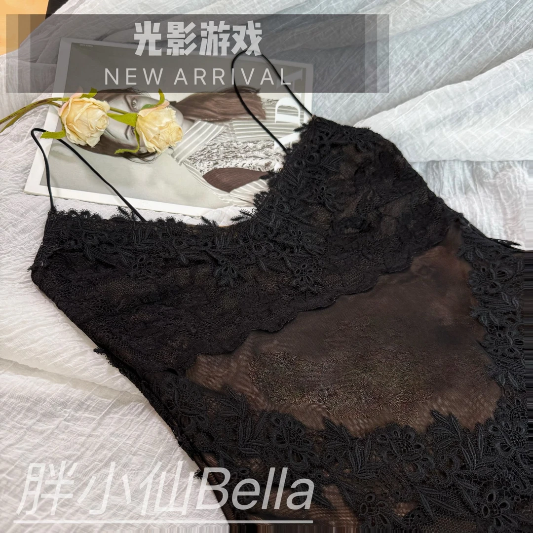 【胖小仙】<光影游戏>时尚优雅法式镂空吊带连衣裙微胖显瘦大码