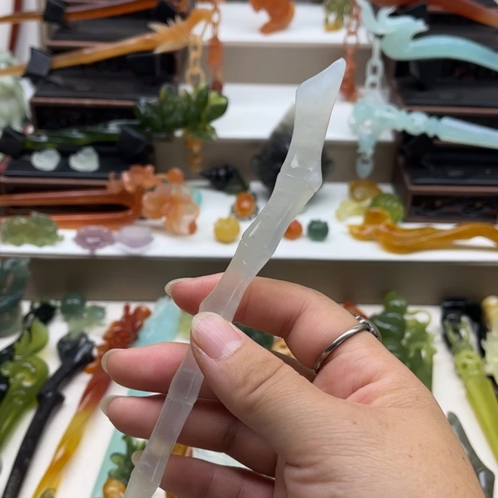 蛇纹石玉未镶嵌岫玉发簪