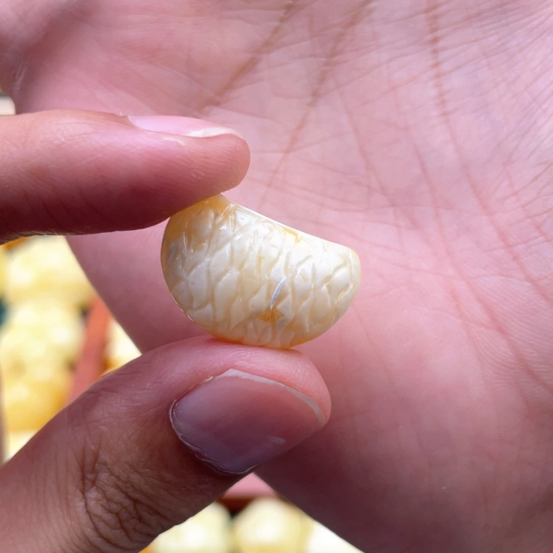 琥珀未镶嵌裸石蜜蜡