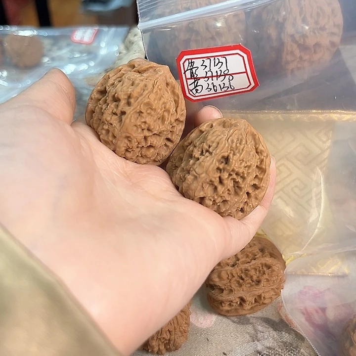 文玩核桃把件南将石