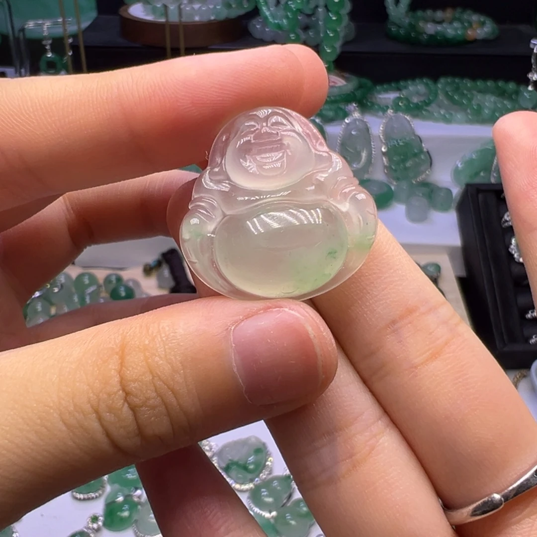 石英质玉（非洲翠）未镶嵌颈饰