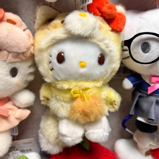 大尾巴狐狸kitty包包挂件