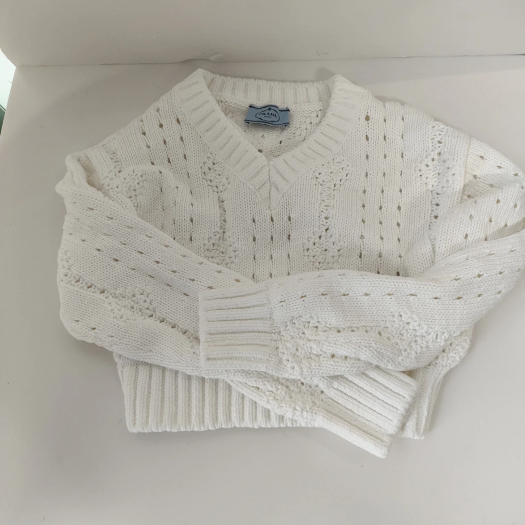 99新 Prada/普拉达 麦殿/针织v领长袖上衣38码/241212CHZ1L02