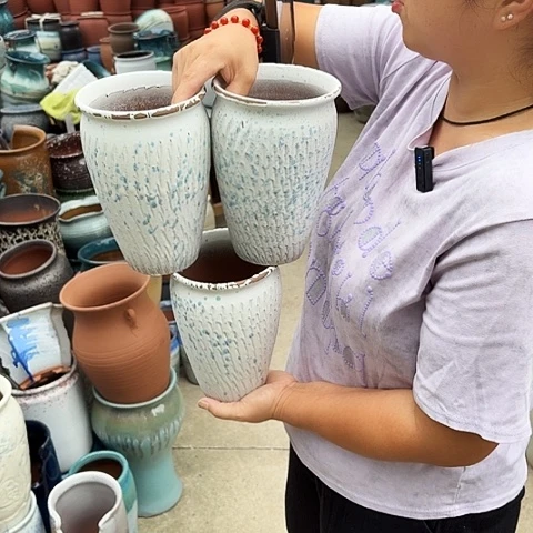 口13高20瑕疵三个盆子。