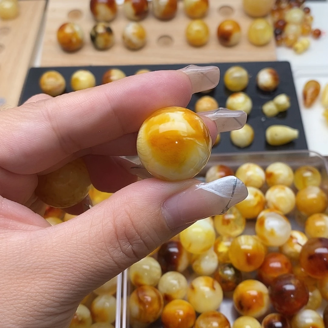 好***好蜜蜡未镶嵌裸石蜜蜡