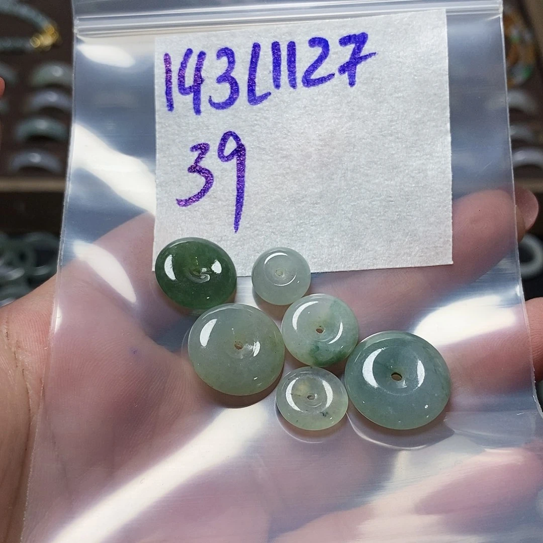 未镶嵌定制翡翠翡翠
