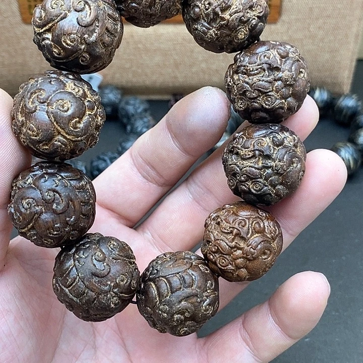 沉香沉香碎屑越南富森红土56