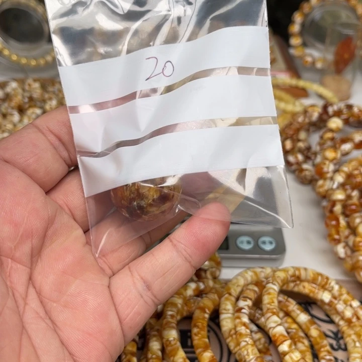 琥珀未镶嵌裸石20号