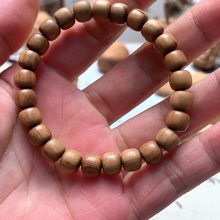 用***4檀香木手工小饰品