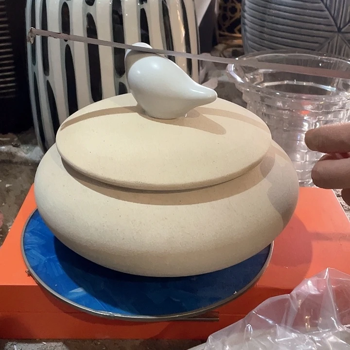 陶瓷花瓶，仿真绿植。