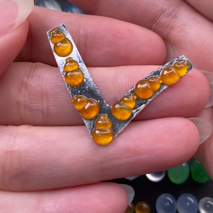 定制翡翠未镶嵌翡翠