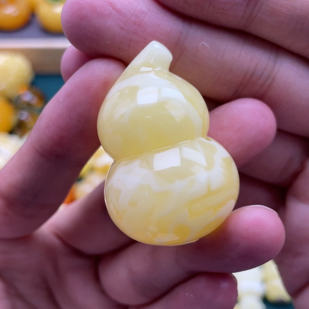 琥珀未镶嵌裸石蜜蜡