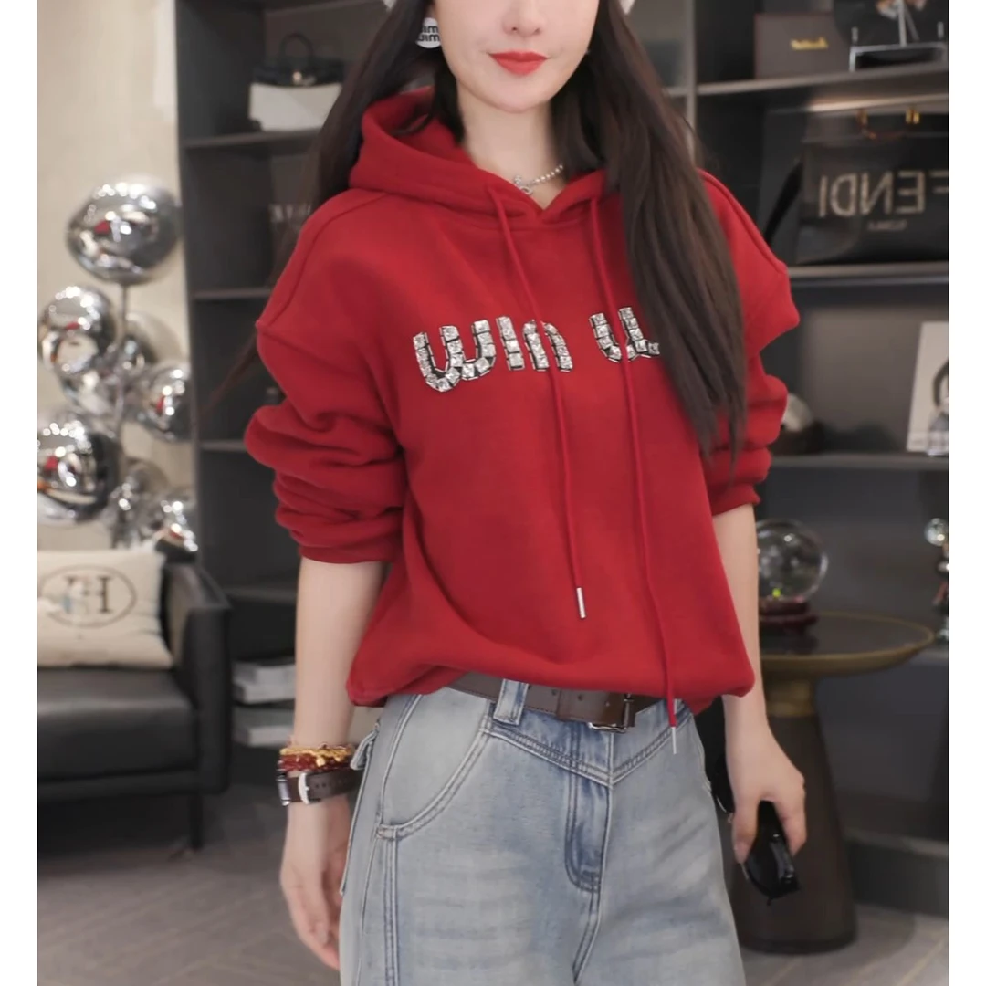 2025秋冬新款韩系宽松遮肉显瘦时尚洋气钉珠设计款字母加绒卫衣女
