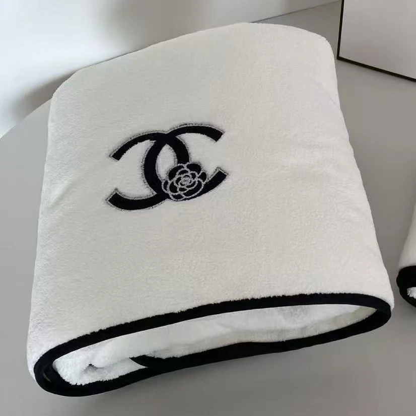 品牌代工珊瑚绒刺绣LOGO浴巾多种刺绣随机发货默认白色