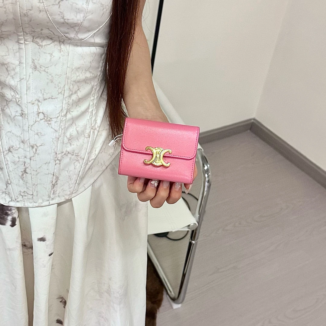 95新 Chanel/香奈儿 celine 樱花粉mini钱包