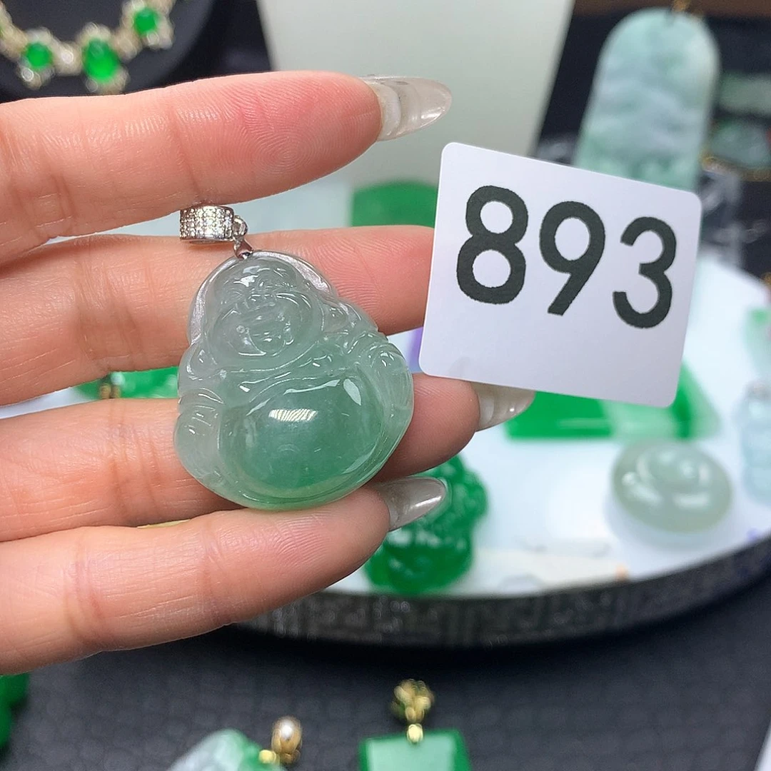 翡翠吊坠(赠链)未镶嵌