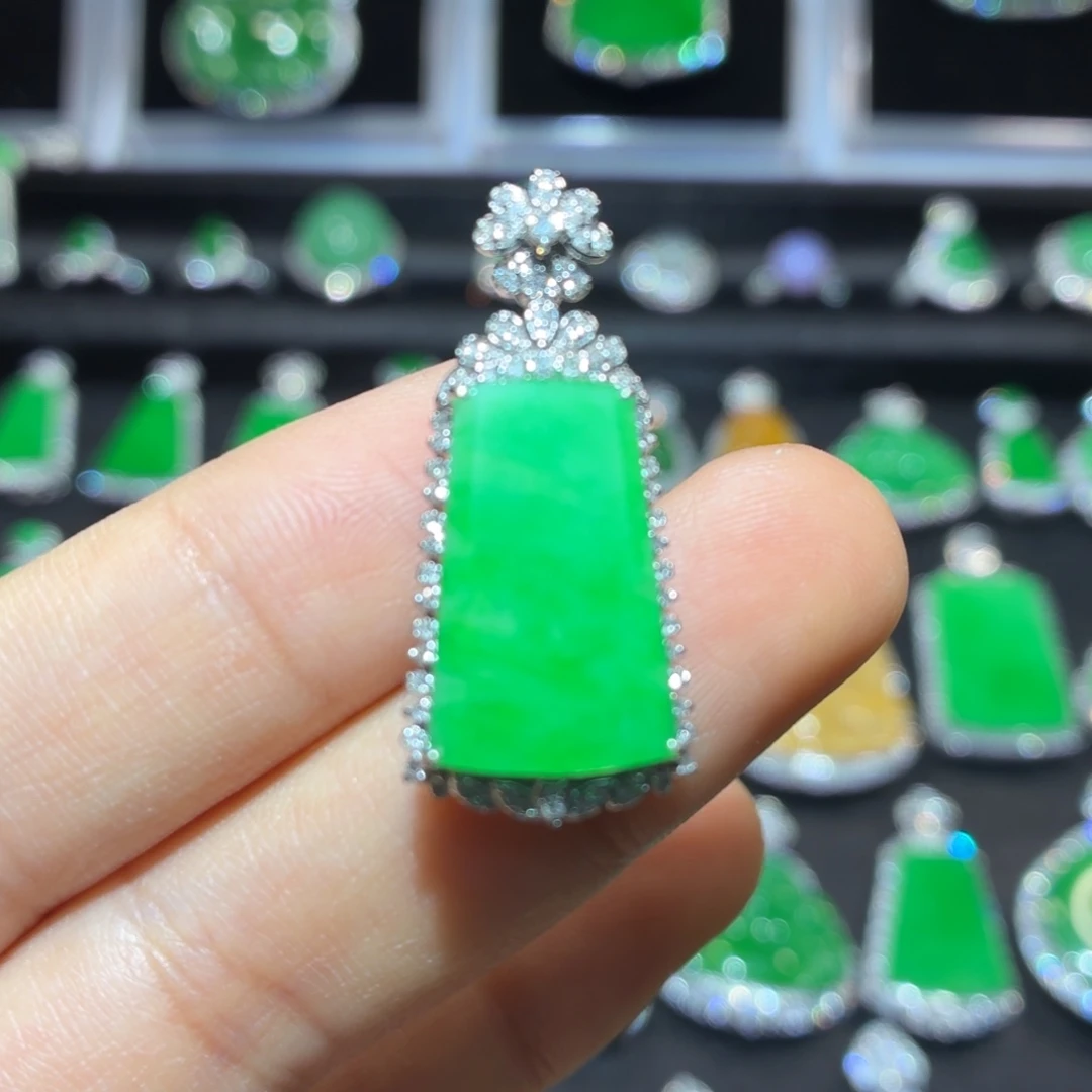 翡翠18K金镶嵌吊坠(不含链)翡翠