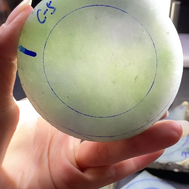 定制翡翠未镶嵌翡翠手镯