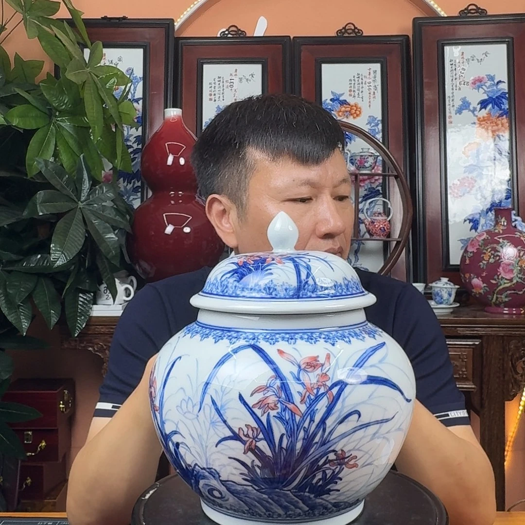 景德镇陶瓷手工罐子